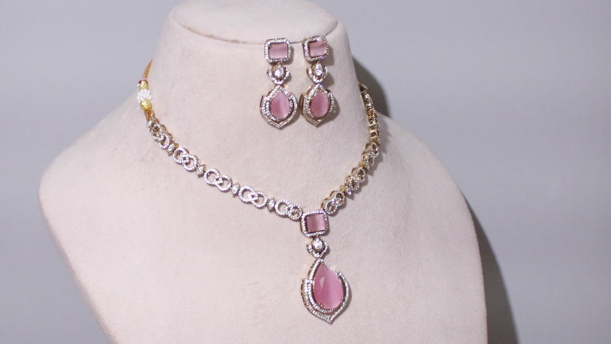 Victorian Polish Delicate Leafy Polki Necklace Set