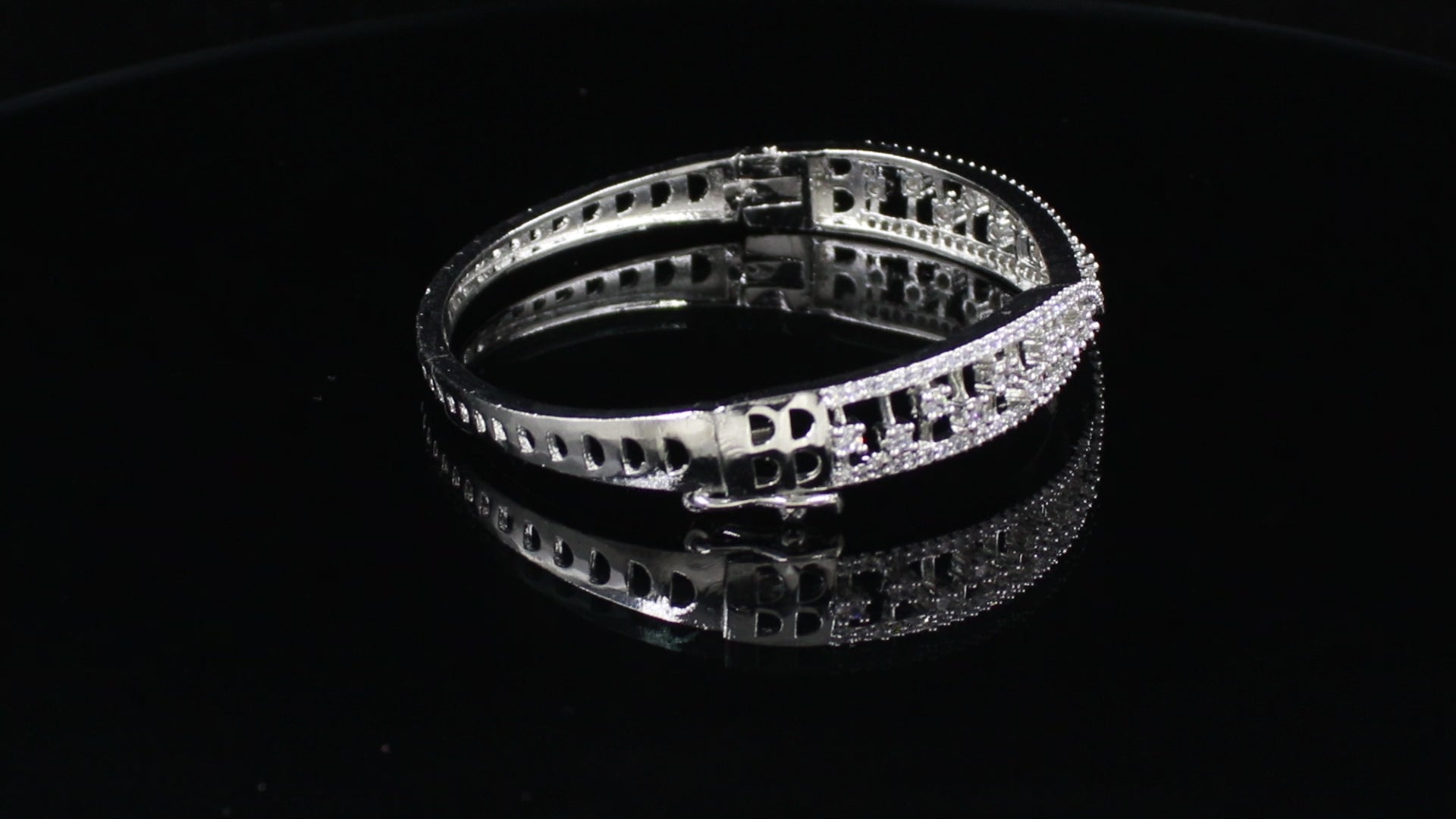 Silver Finish Criss-Cross Openwork Bracelet