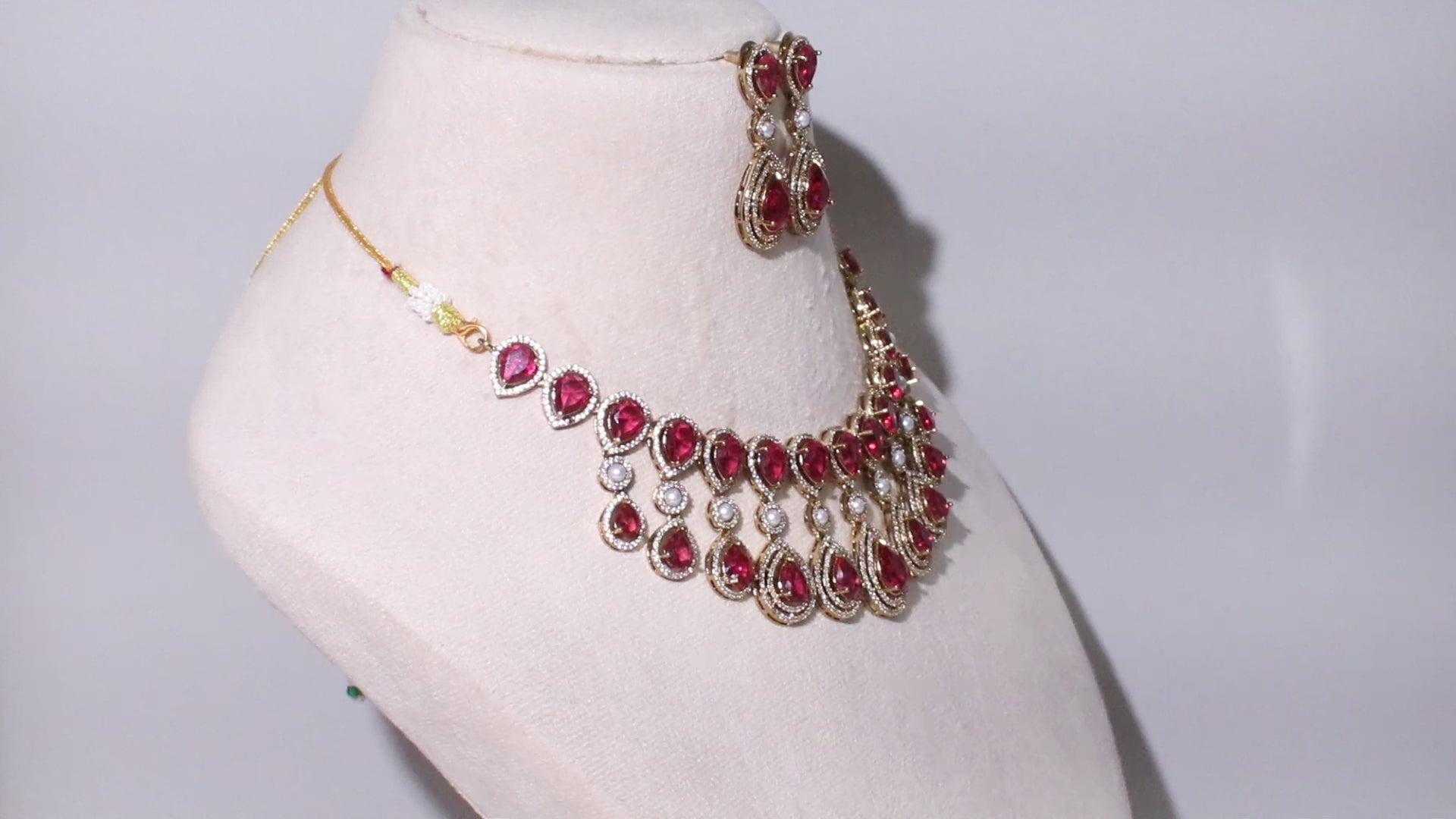 Victorian Polish Teardrop Polki Cluster Necklace Set