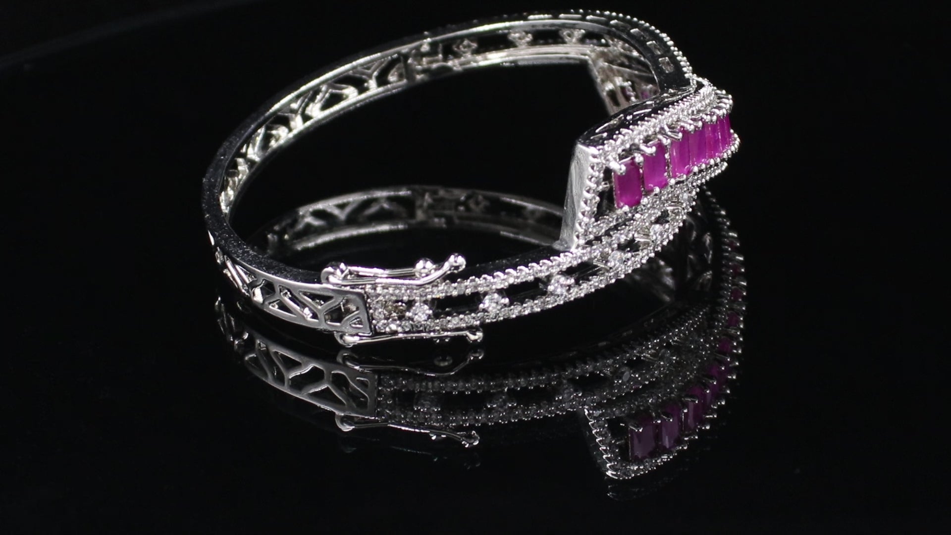 Silver Finish Asymmetric Wave Bracelet