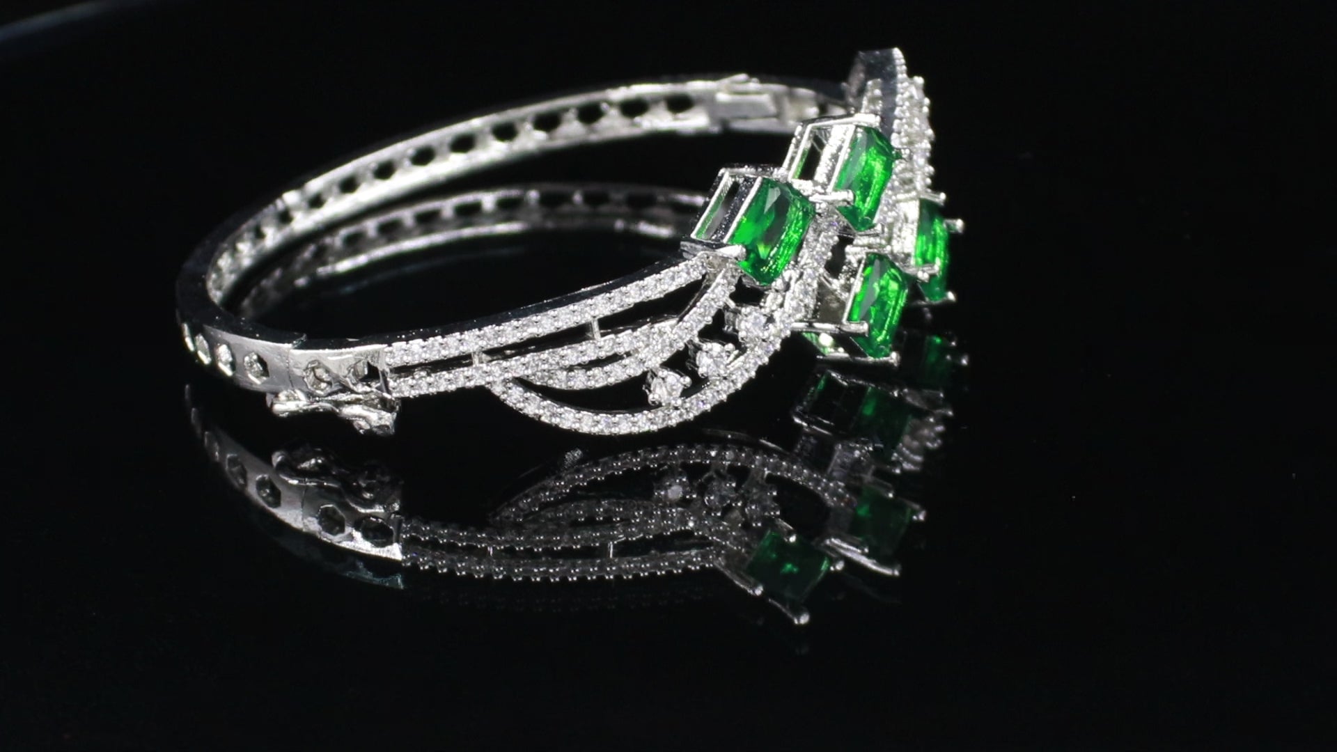 Silver Finish Intertwined Wave Bracelet