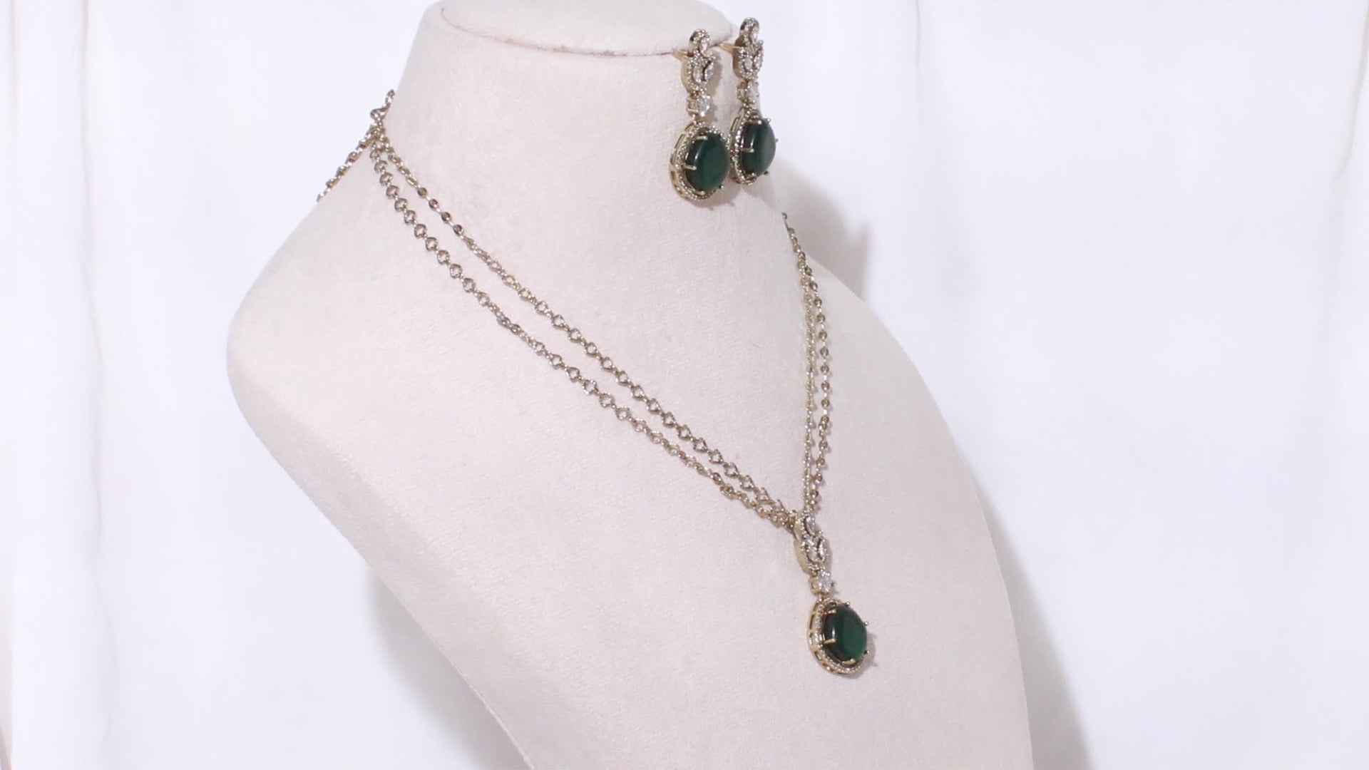 Victorian Polish Polki Statement Pendant Necklace Set