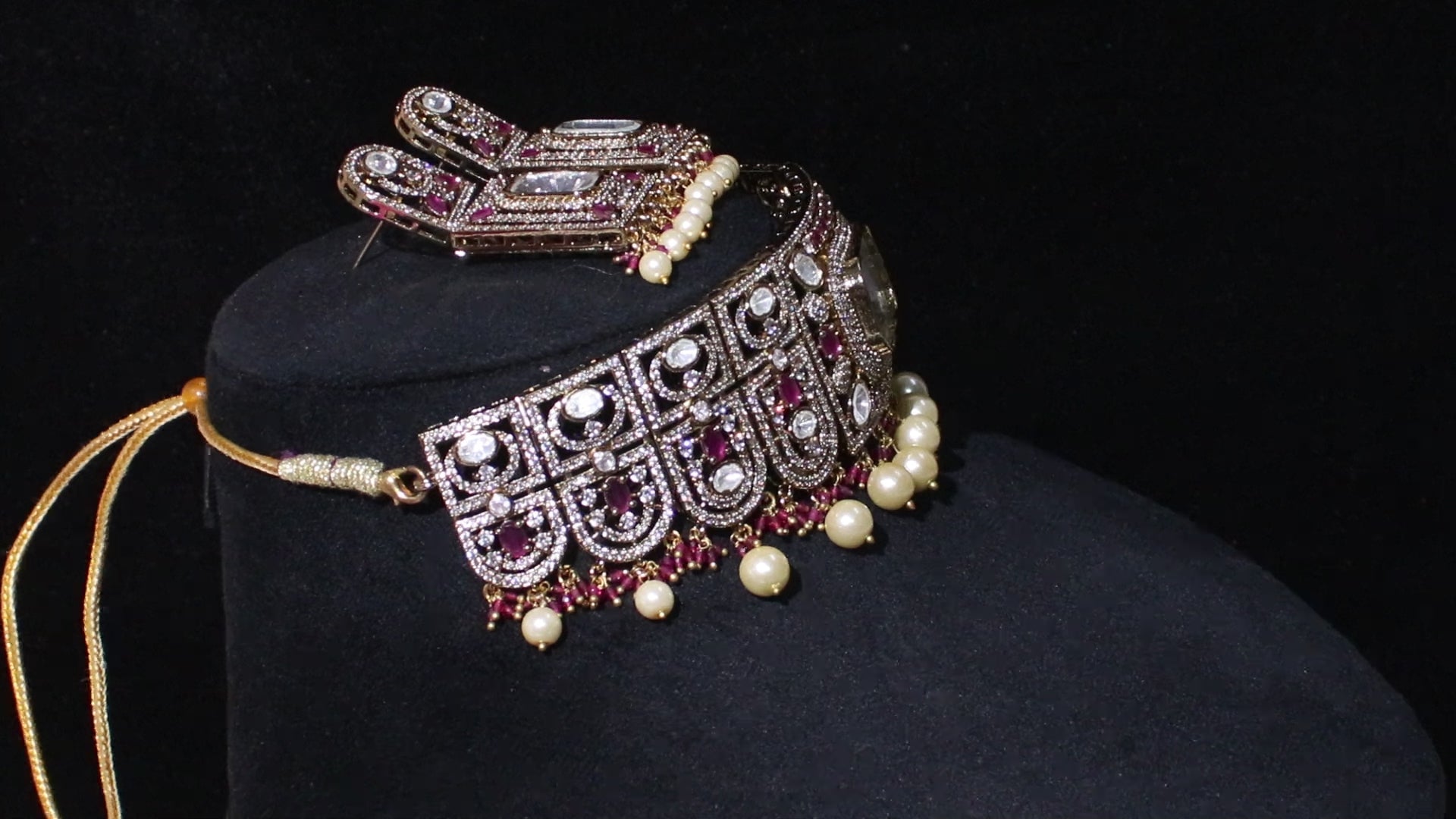 Victorian Polish Kundan Traditional Motif Choker Set