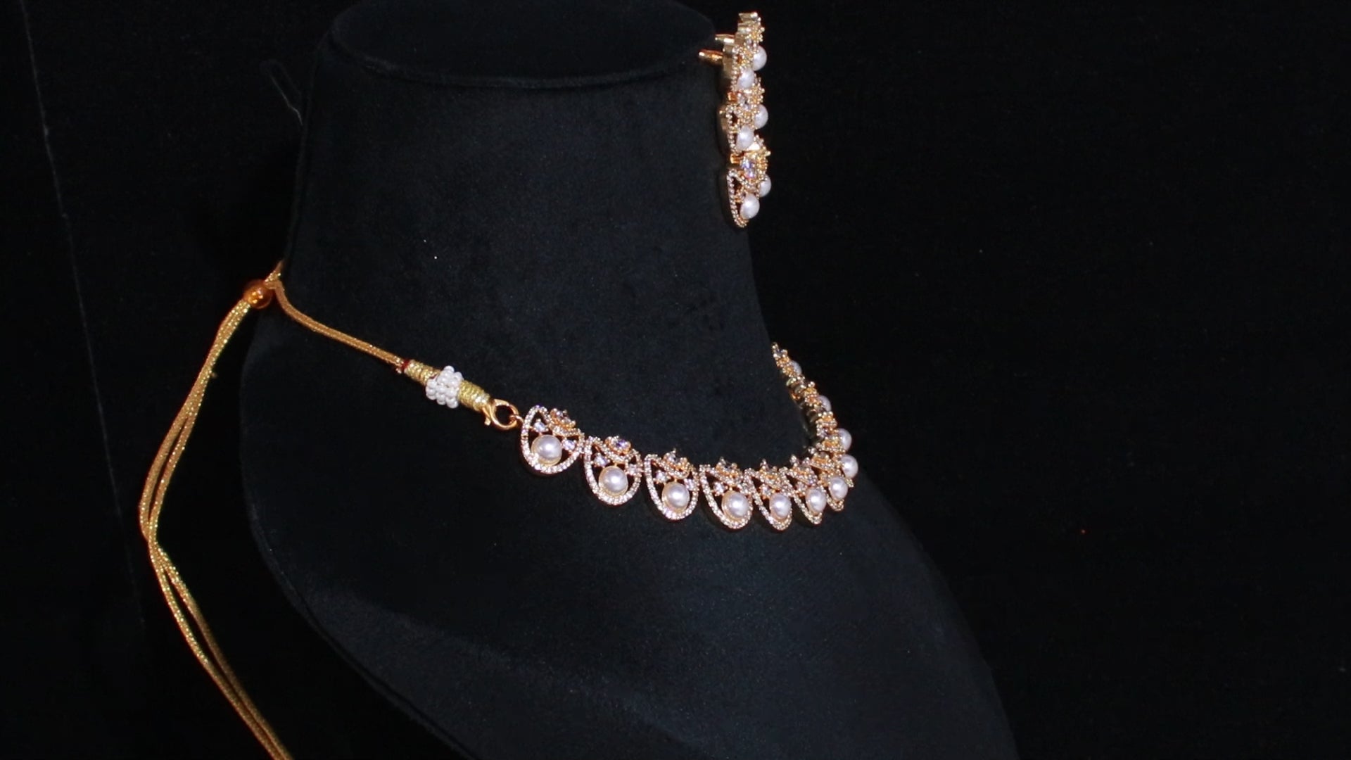 Gold Polish Triple Layer Round Medallion Necklace Set