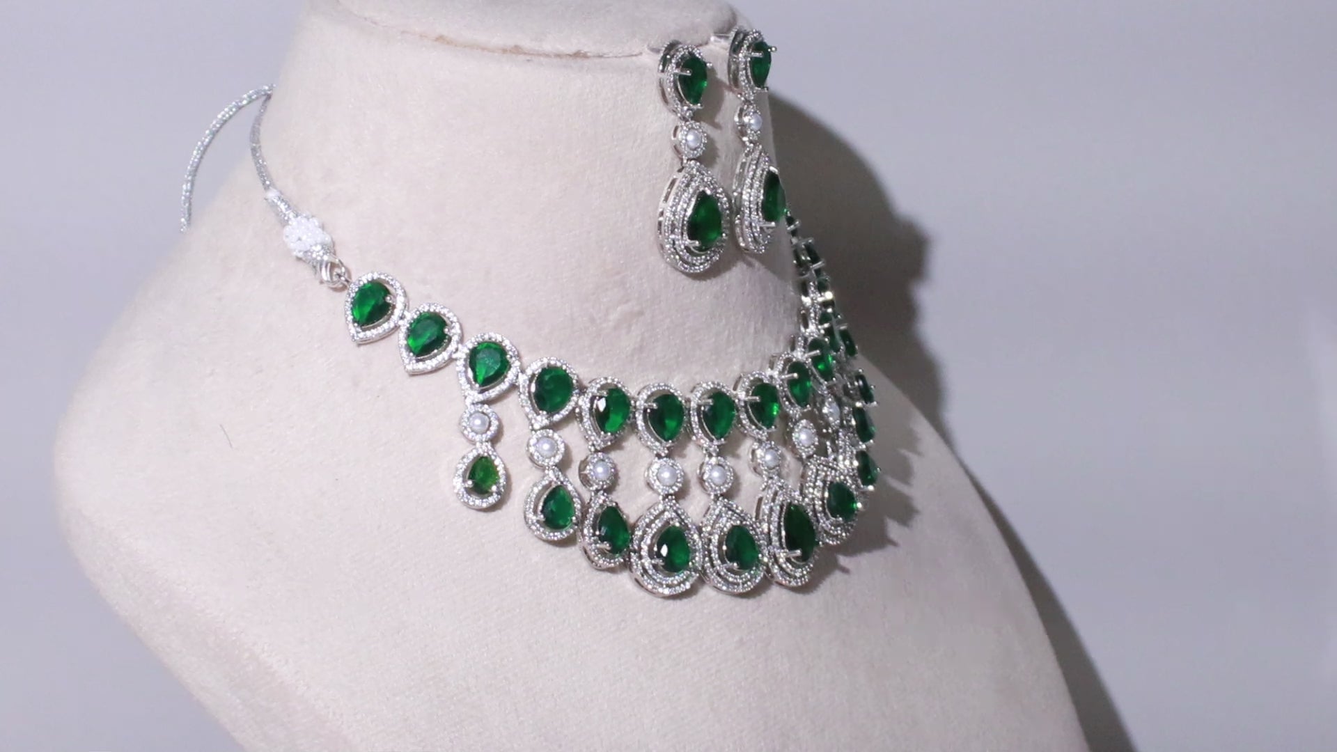 Royal Pearl Drop Necklace Set