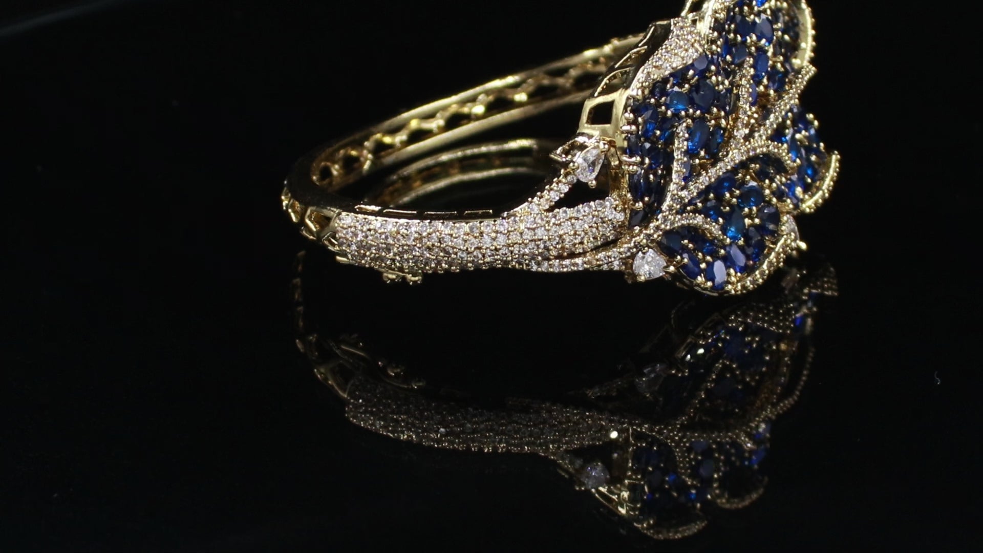 Victorian Polish Leaf Statement Bracelet
