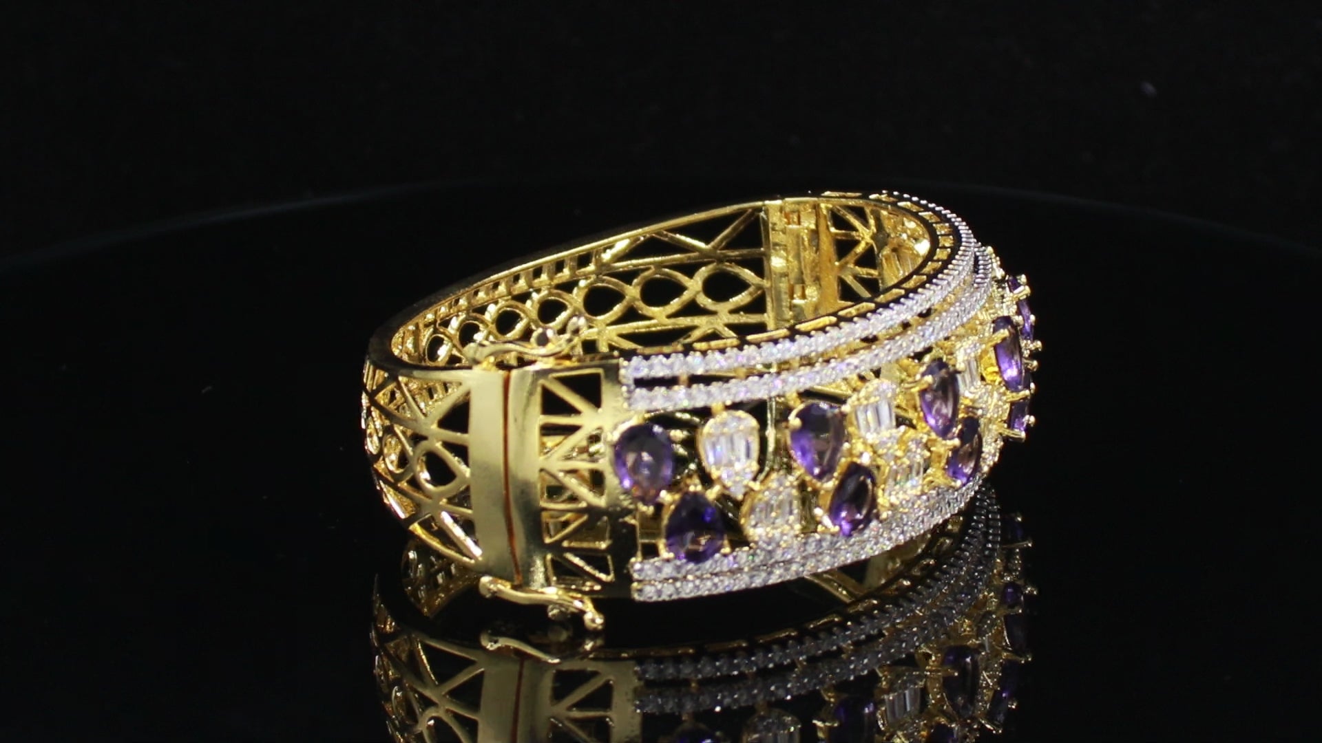 Ganga Jamuna Finish Alternating Teardrop Bracelet