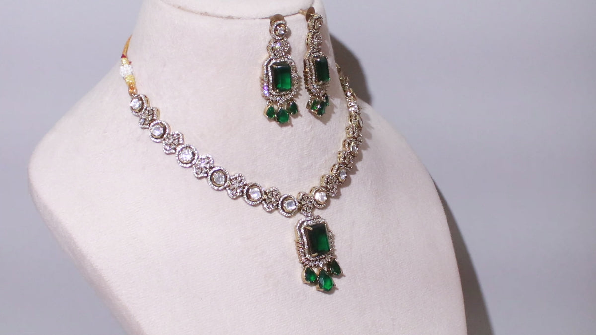 Victorian Polish Emerald Cut Polki Pendant Necklace Set