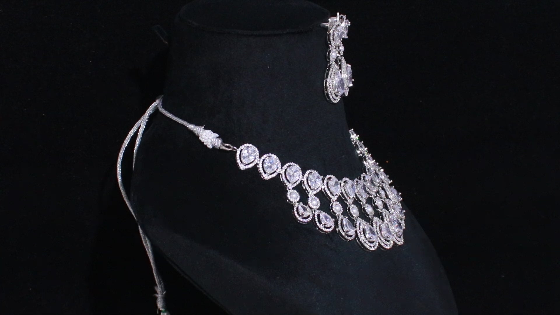 Royal Pearl Drop Necklace Set