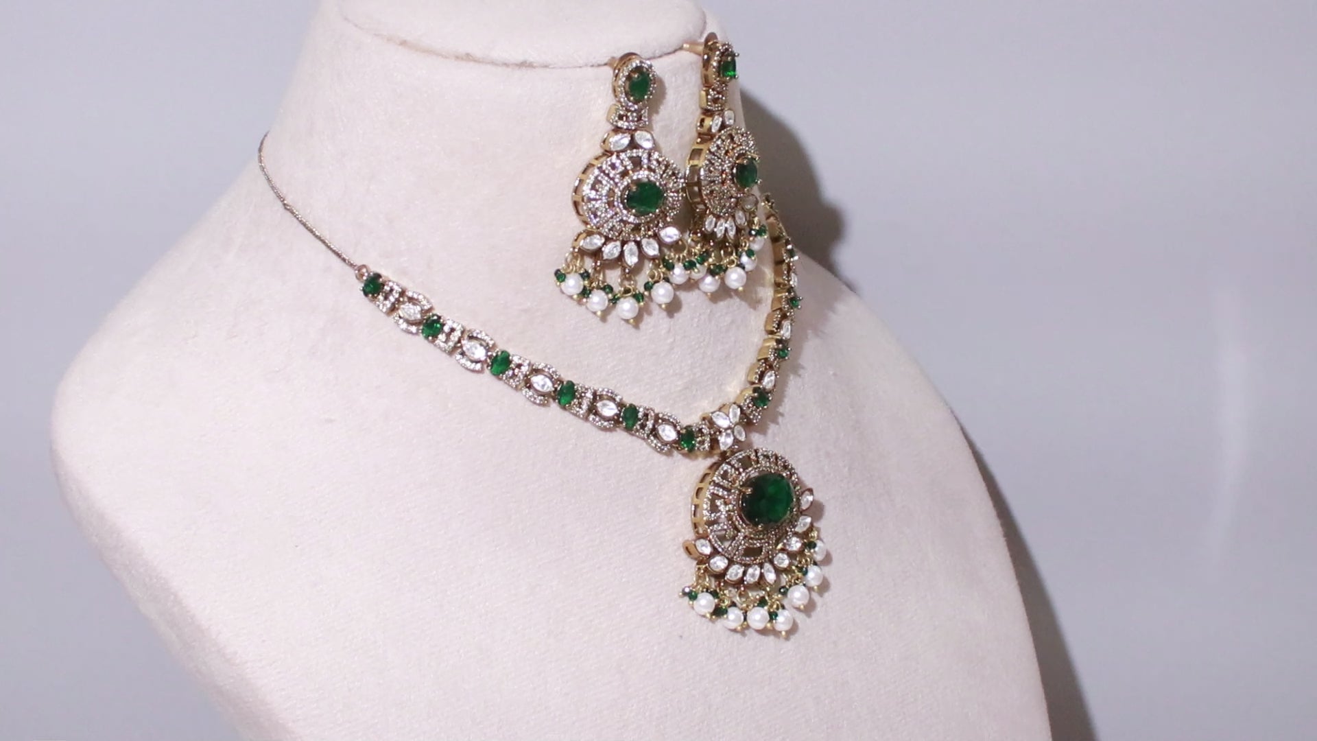 Victorian Polish Enamel Work Polki Choker Jewelry Set