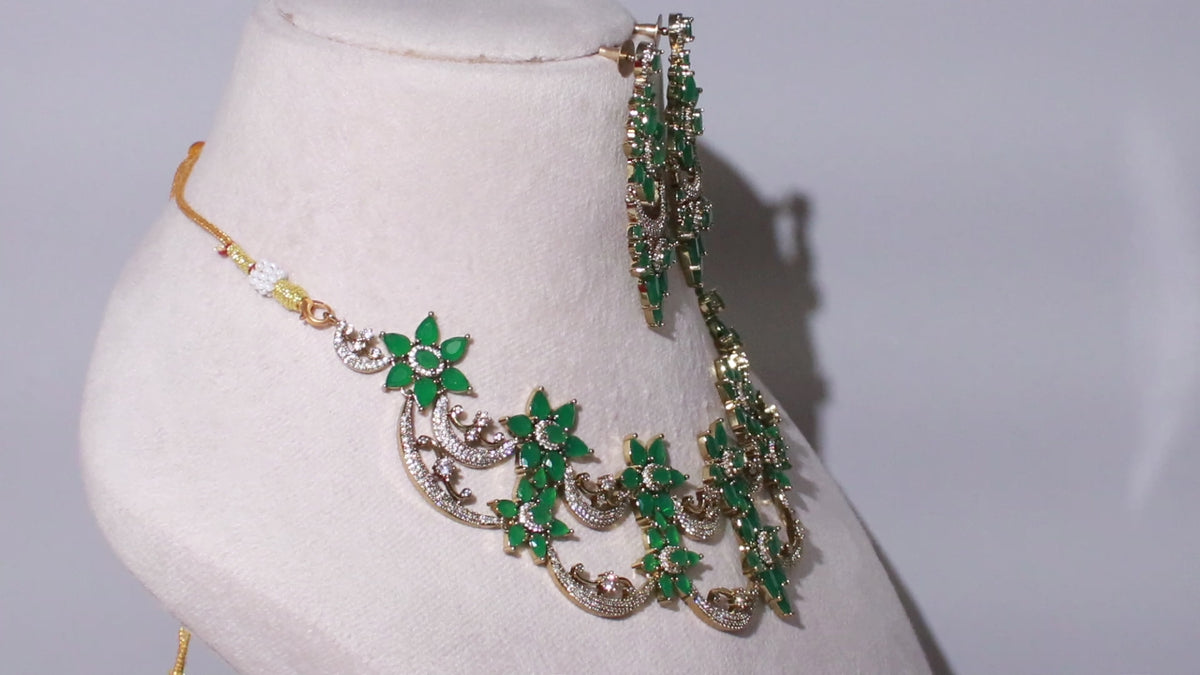 Victorian Polish Floral Vine Necklace Set