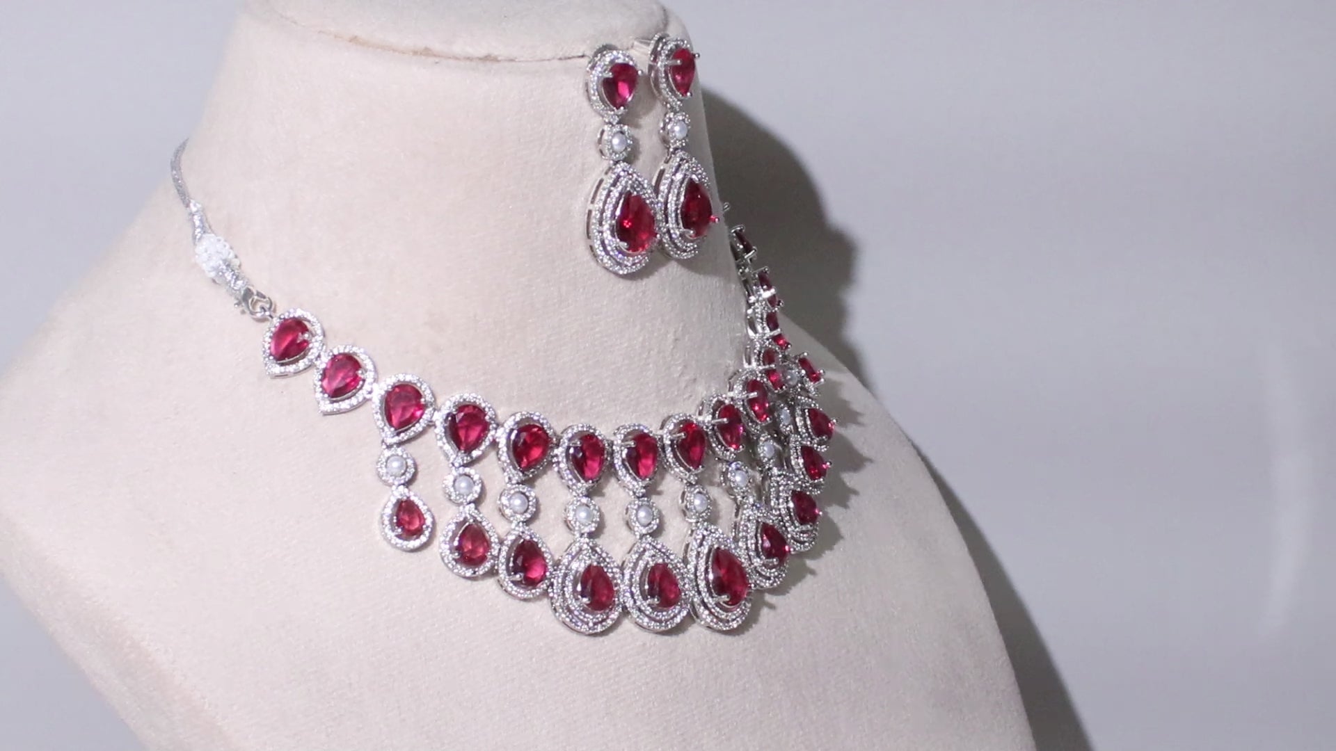 Royal Pearl Drop Necklace Set