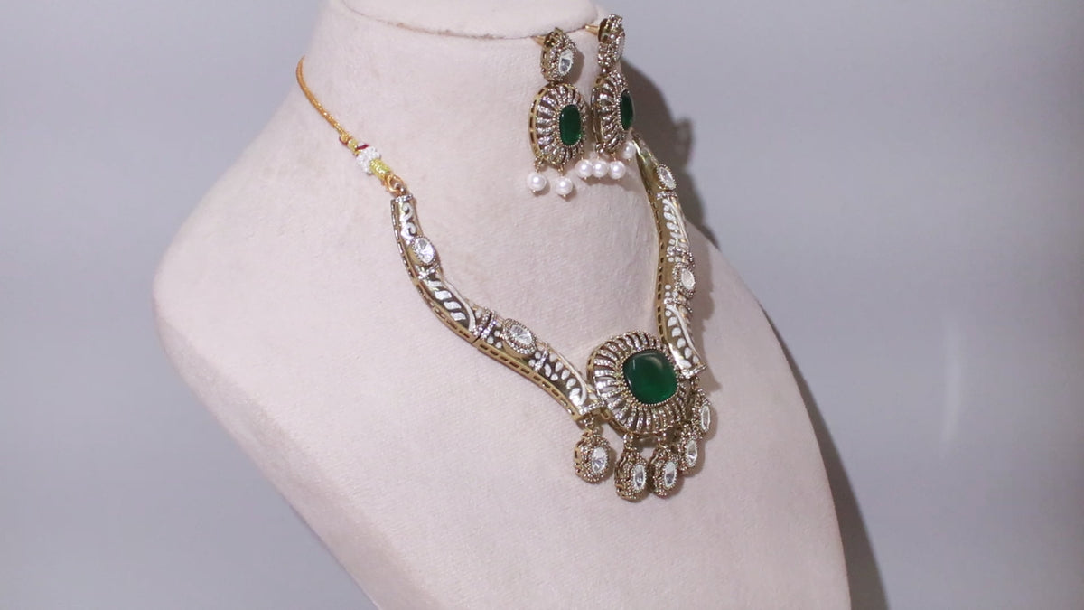 Victorian Polish Floral Vine Necklace Set