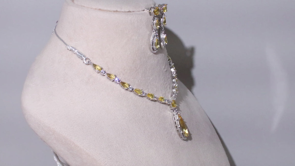 Silver Finish Elongated Teardrop Necklace Set