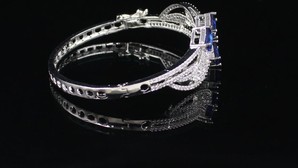 Silver Finish Intertwined Wave Bracelet