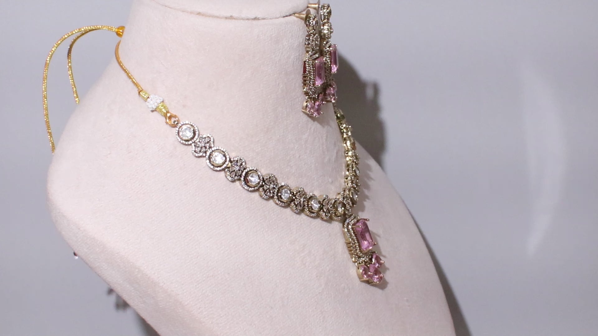 Victorian Polish Emerald Cut Polki Pendant Necklace Set