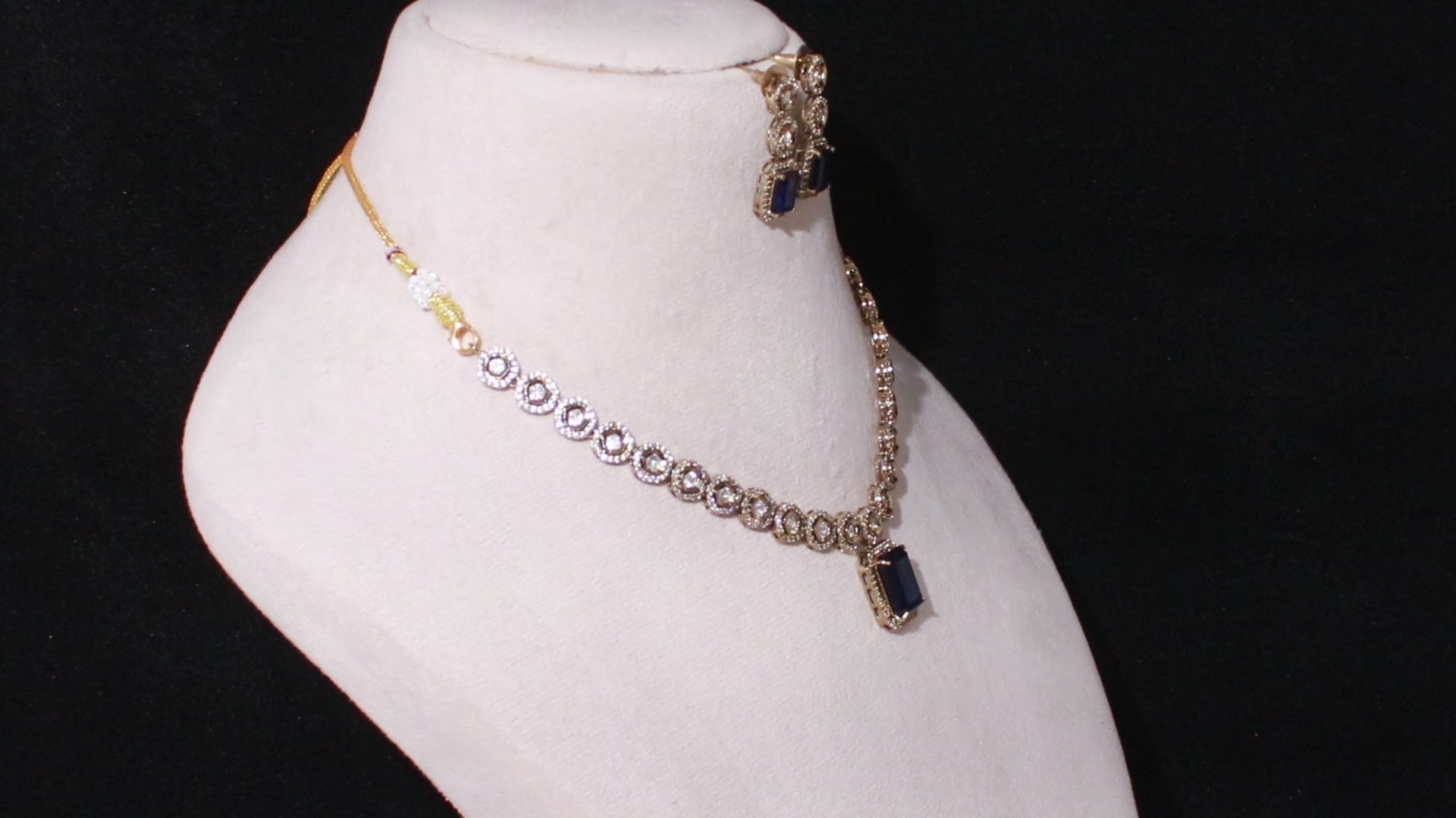 Victorian Polish Elegant Pearl & Teardrop Pendant Necklace Set