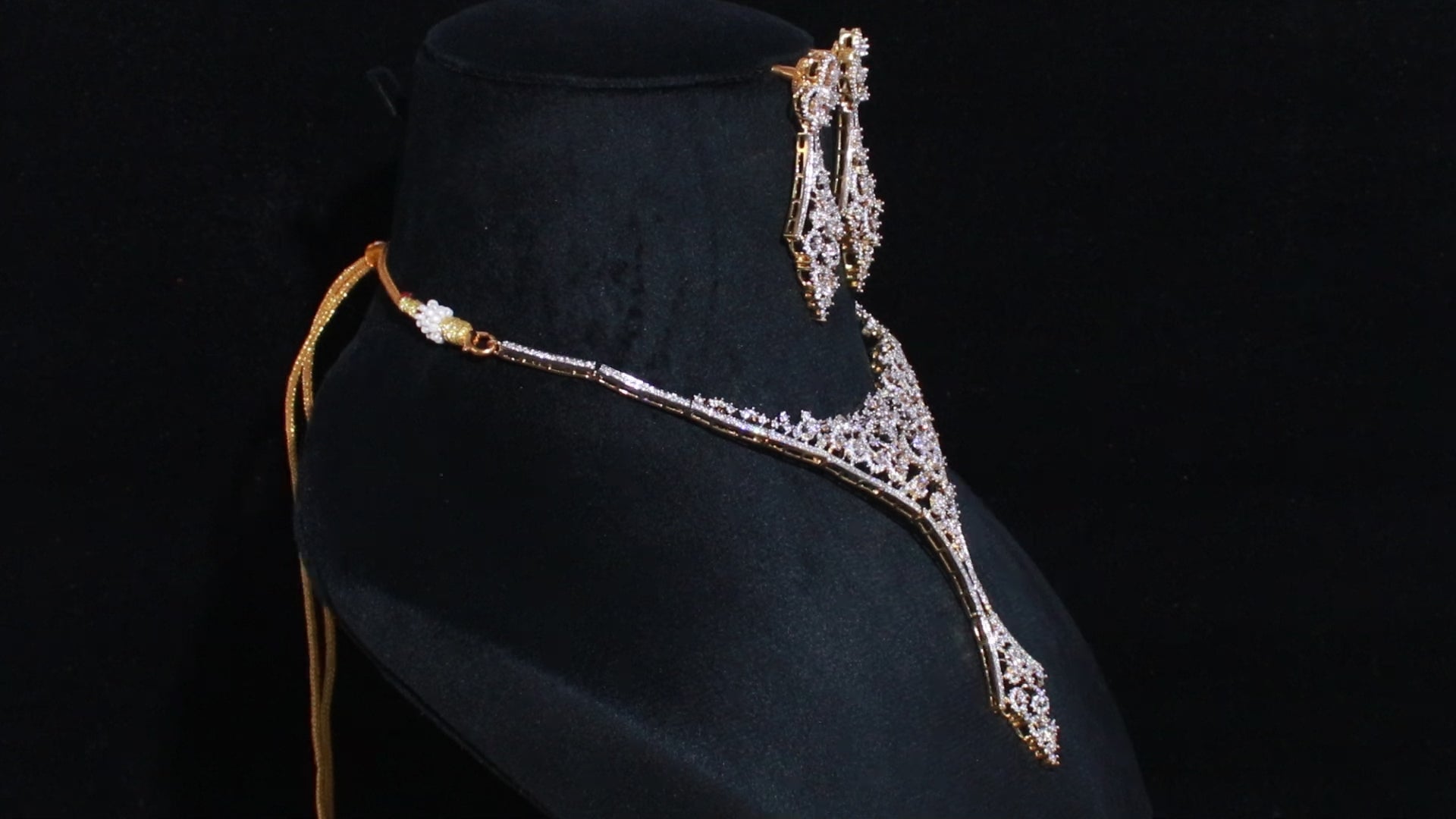 Ganga Jamuna Dual-Tone Filigree Choker Set