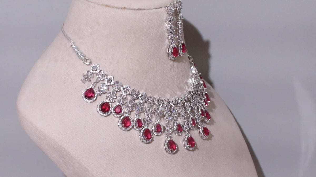 Silver Finish Teardrop Fringe Necklace Set