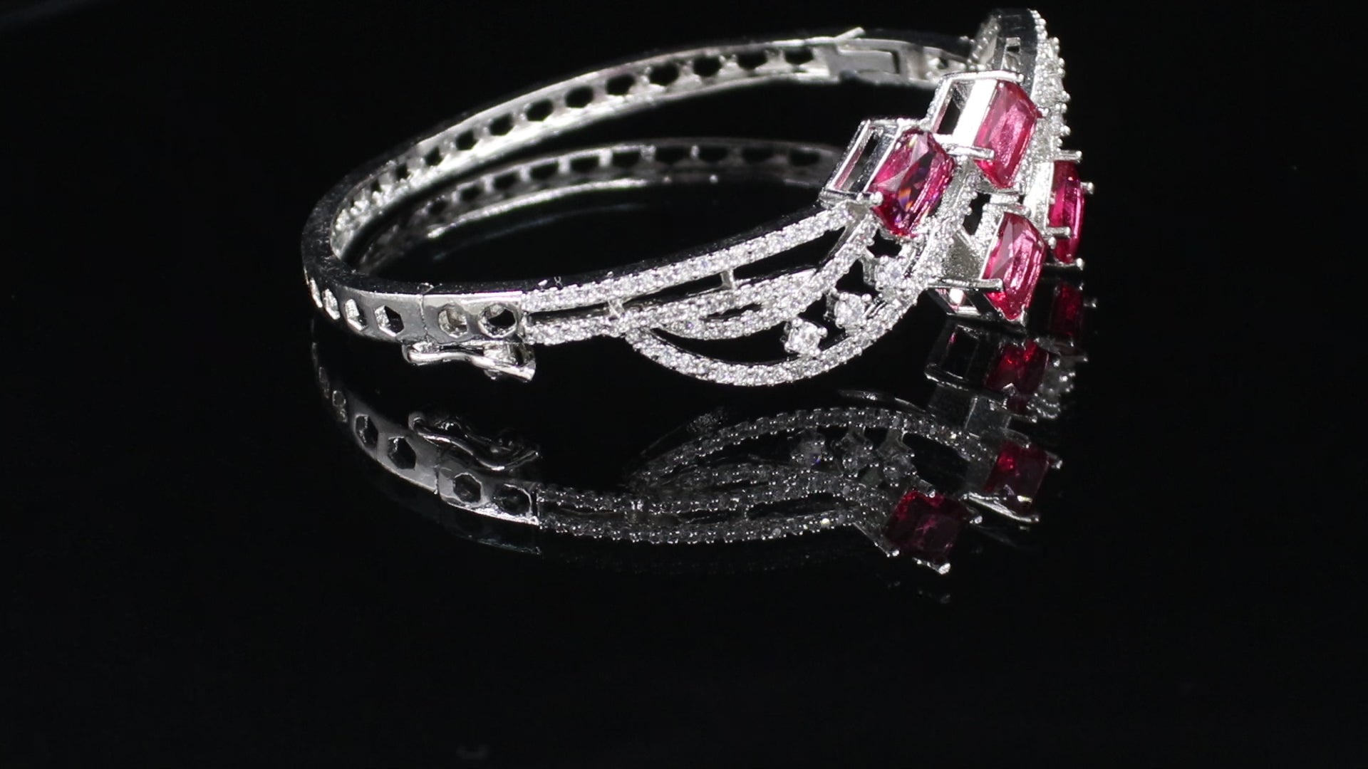 Silver Finish Intertwined Wave Bracelet