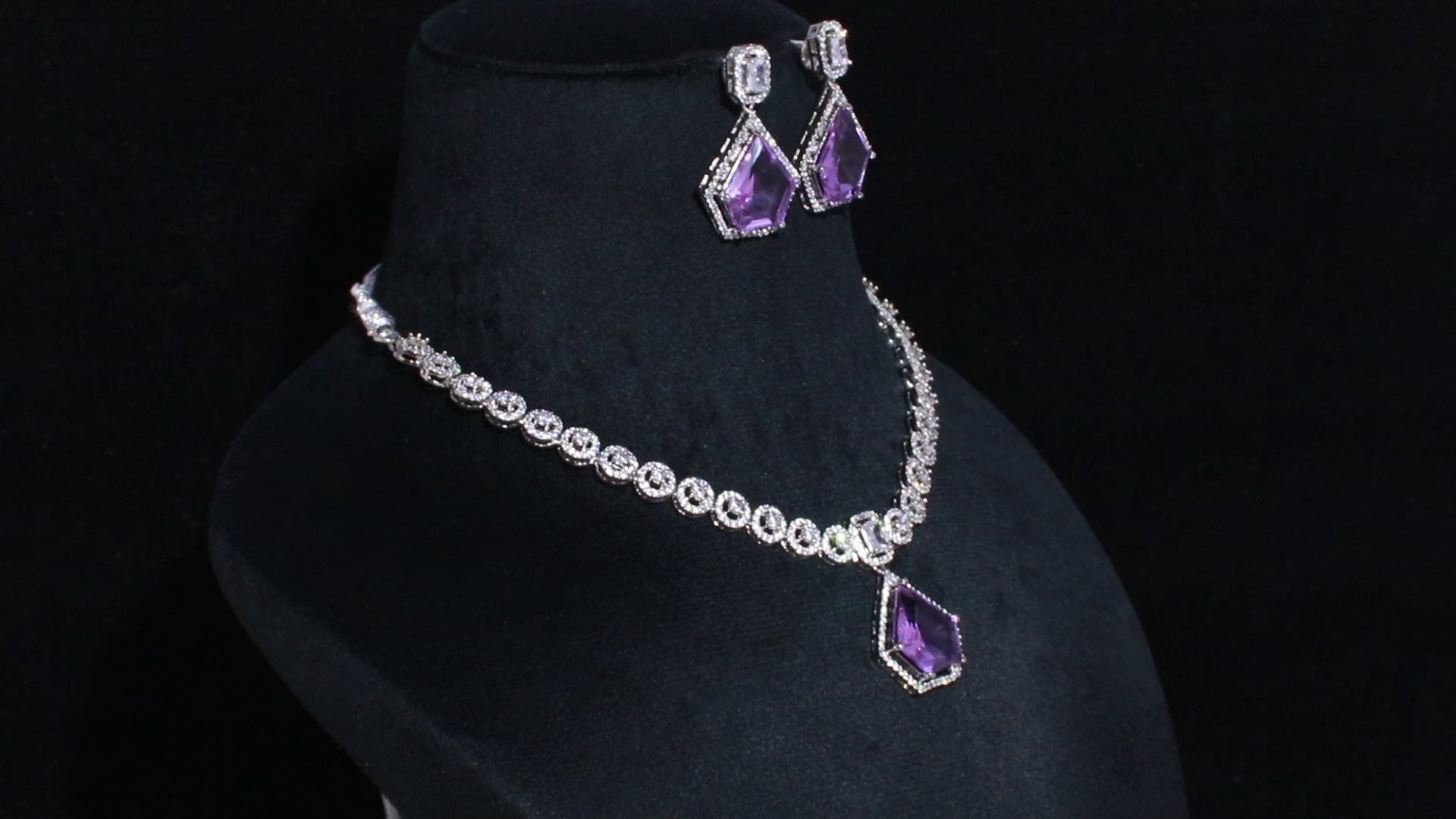 Silver Finish Geometric Pentagonal Pendant Necklace Set