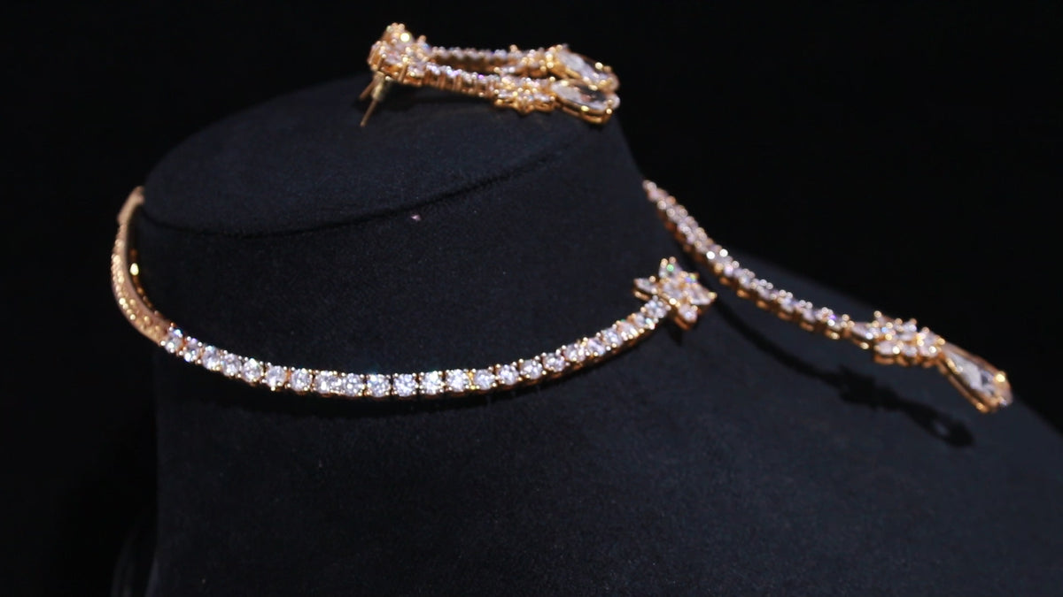 Victorian Polish Stone Pendant Necklace Set